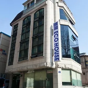 게스트하우스 명동에코하우스 **